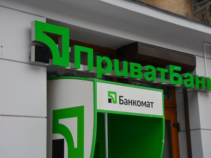 ПриватБанк вимагає 68 229 гривень за кредит з волинянки, який оформили шахраї — яким було рішення суду