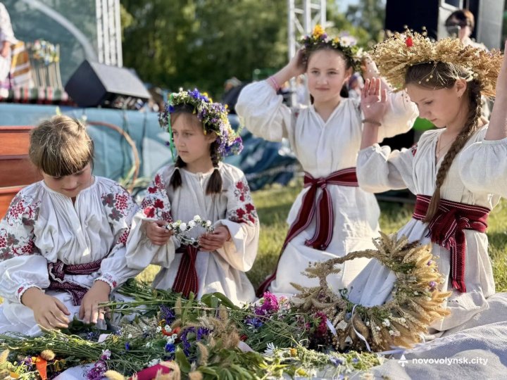 На Волині під час етнофестивалю зібрали понад 60 тисяч на підтримку українського війська. ФОТО