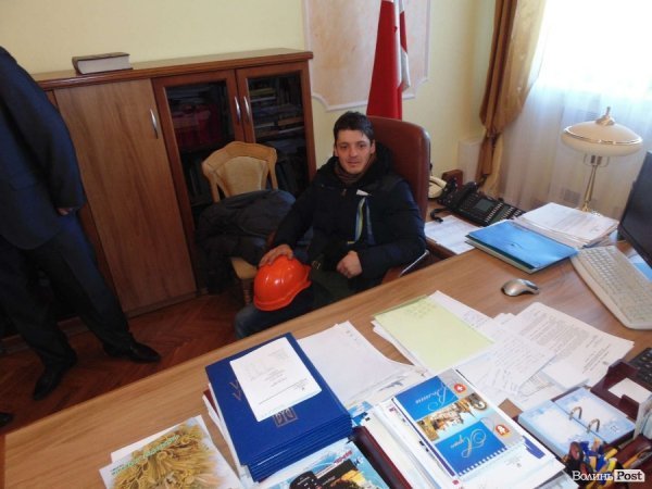 Євромайданівець зайняв крісло голови облради