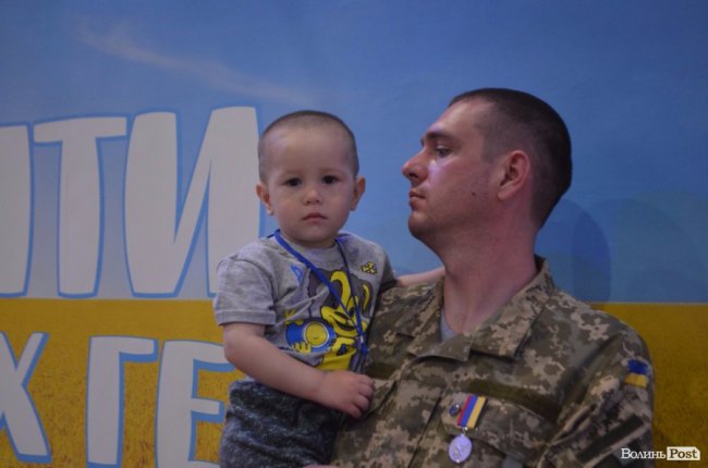 Діти наших Героїв: у «ПортСity» розважали дітей волинських атовців