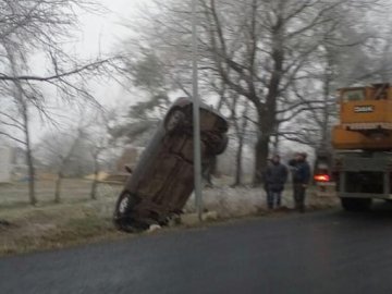 Став на «передок», бо перевищив швидкість: подробиці аварії на Волині