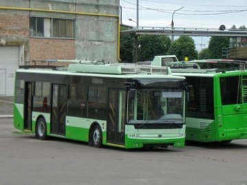Лучани просять збільшити кількість тролейбусів та продовжити їх маршрути