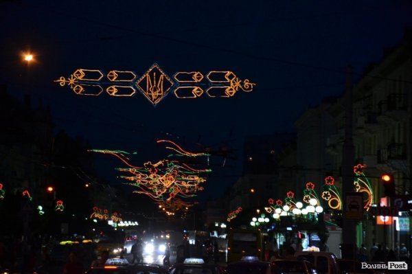 До Дня міста. Вечірній Луцьк. ФОТО