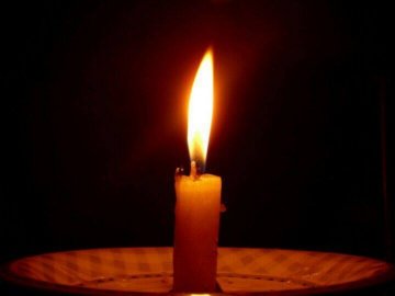 У Львові посеред вулиці замертво впала пенсіонерка