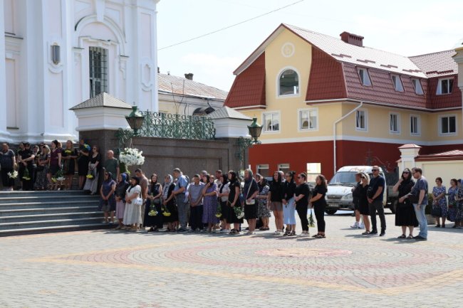 У Луцьку провели в останню дорогу полеглого захисника Андрія Малого