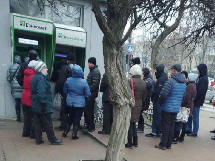 На випадок блекауту: скільки готівки треба мати вдома українцям