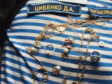 Росіяни роблять бізнес на мародерстві в Україні 
