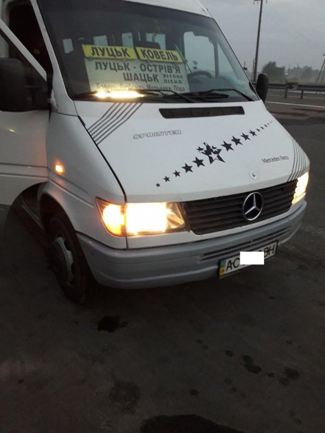 На Волині поліцейські карають маршрутників, які їздять з порушеннями. ФОТО