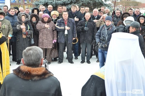 У Луцьку вшанували героїв Крут. ФОТО
