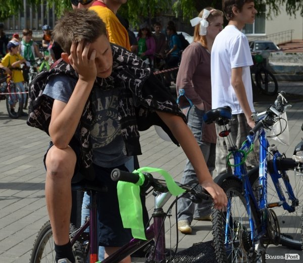 Велодень у Луцьку зібрав більше тисячі людей. ФОТО 