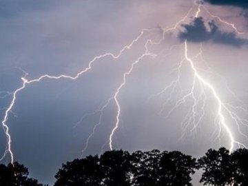 На Львівщині блискавка  вбила 14-річного хлопця