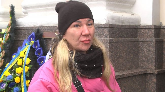 Залишилося 6 дітей: Луцьк попрощався із загиблим Героєм Віктором Анченком