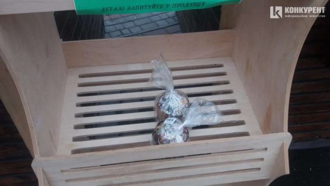 «Поділись пасочкою»: в центрі Луцька діє благодійна акція. ФОТО