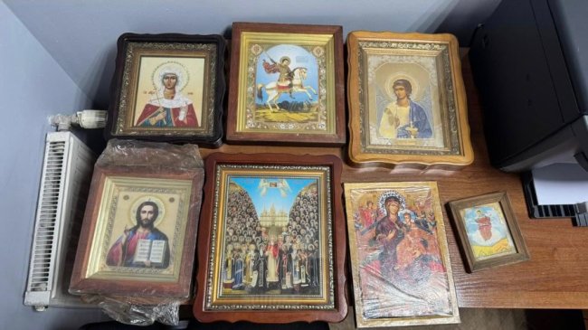 Через «Ягодин» жителька Донеччини хотіла вивезти ікони: каже, на прохання знайомого, аби вберегти від обстрілів