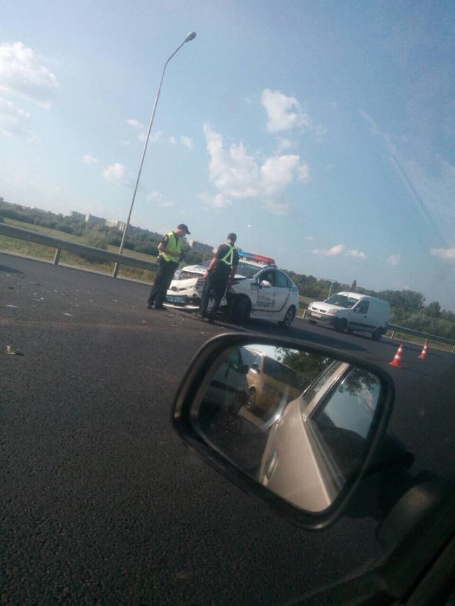 Під Луцьком патрульні потрапили в аварію. ФОТО