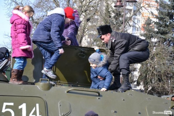  Лучани жалобною ходою та мітингом вшанували пам'ять Небесної сотні. ФОТО
