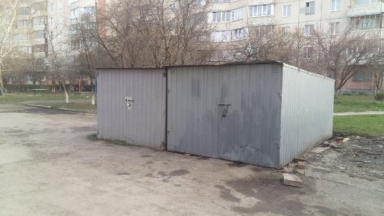 У Луцьку на Гордіюк демонтують гаражі. ФОТО