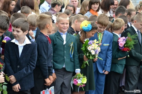 Депутати Ткачук і Яручик привітали луцьких школярів з Першим вересня. ФОТО*