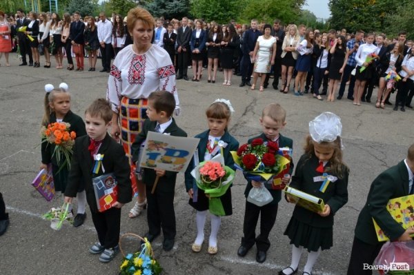 Депутати Ткачук і Яручик привітали луцьких школярів з Першим вересня. ФОТО*