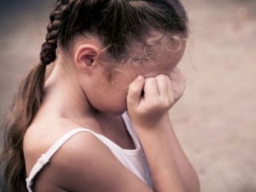 На Рівненщині вчитель надсилав фотографії стетового органу малолітній учениці: заплатить штраф