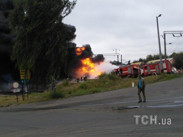 На Черкащині палають цистерни з пальним. ФОТО. ВІДЕО