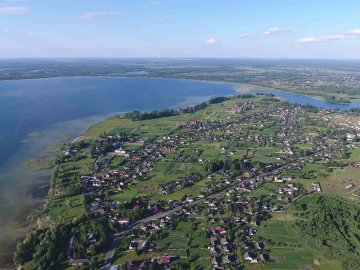 Чиновники незаконно віддали у власність 8 гектарів землі біля Світязю, – прокуратура