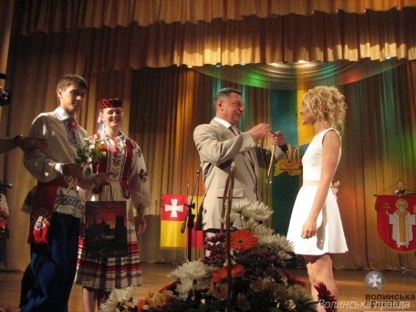 Назвали луцьку школу, де найбільше медалістів. ФОТО