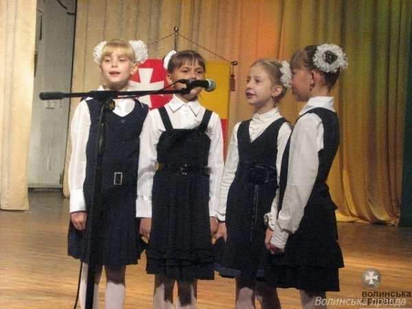 Назвали луцьку школу, де найбільше медалістів. ФОТО