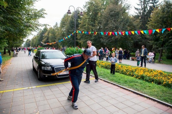 Татофест у Луцьку: чоловіки здивували своїх жінок і дітей. ФОТО
