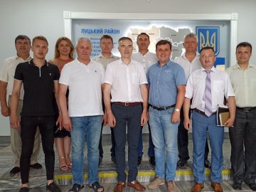 У Луцькій райраді переймали досвід управління майном та фінансами представники Рівненщини