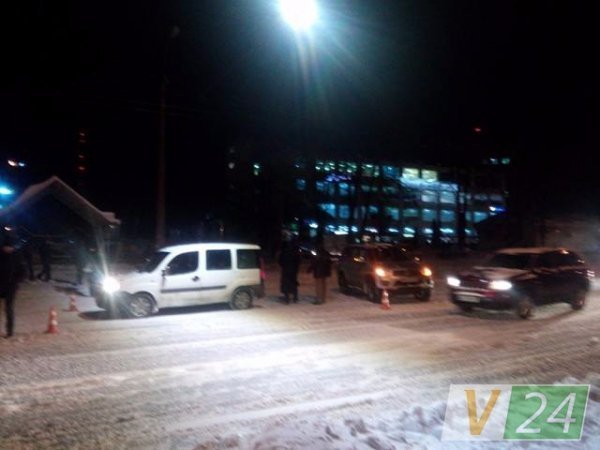 На пішохідному переході в Луцьку не розминулися Fiat і Mitsubishi