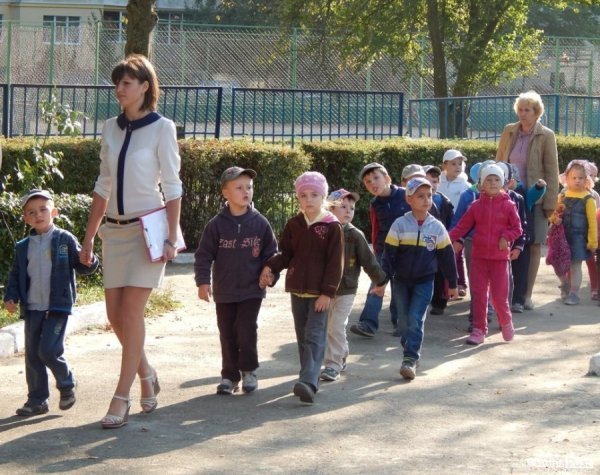 У луцькому садочку з’явився новий дитячий майданчик. ФОТО*