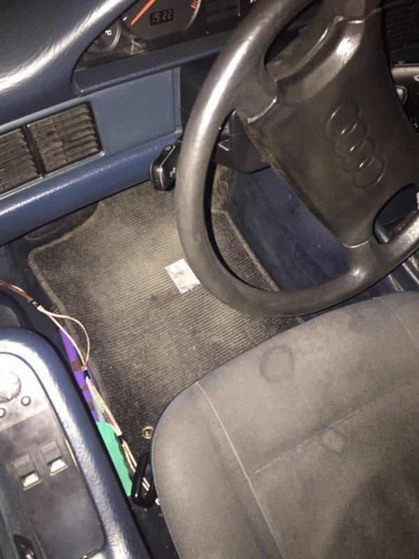 В Луцьку патрульні затримали чоловіків з наркотиками. ФОТО. ВІДЕО