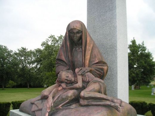 Пам'ятаймо! Не забудьмо! Шануймо!