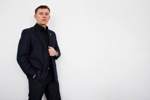 Павло Заєць: - «Я мріяв бути військовим, а натомість був 3 рази Дідом Морозом»