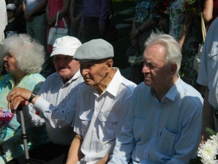 Партія регіонів вшанувала героїв. ФОТО