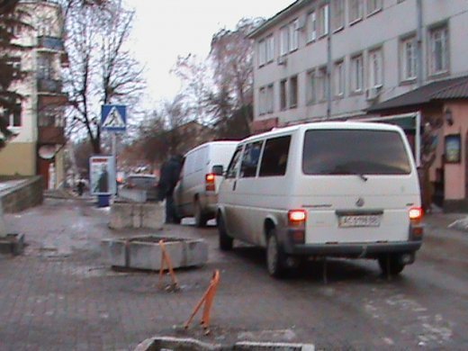 Про Луцьк у свавіллі, ДАІ у підпіллі та майора у хмілі!!!