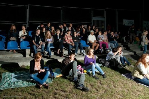 «Молодіжна Платформа» загадувала бажання під звуки кіно