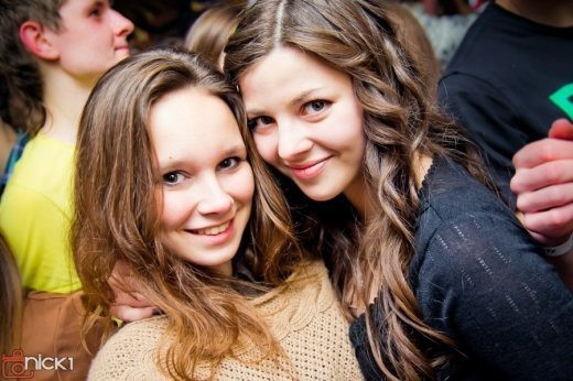 Навіщо батьки відпускають дітей в луцькі клуби?