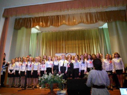 «Молоді регіони» у Володимирі-Волинському вітали гімназію з ювілеєм!