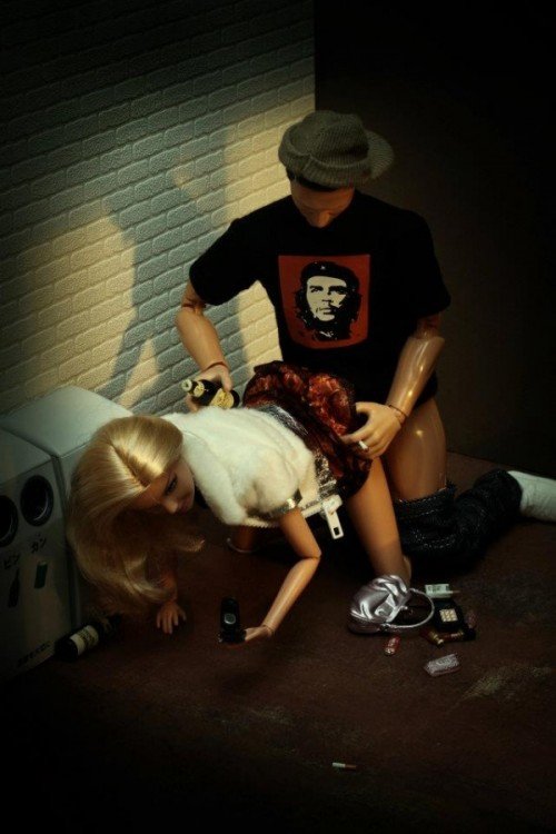 Шок!!! Справжнє життя ляльки Барбі!!! БАГАТО ФОТО ТІЛЬКИ ДЛЯ ДОРОСЛИХ