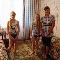 У Бердянську кажуть, що волинські діти самі винні. А ще вчителі і погода