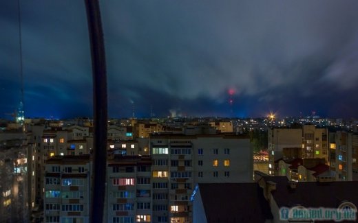 Нічний Луцьк з башти крану. ФОТО