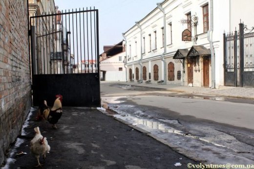 Хто ще скаже "заповідник"?? Або розруха починається з "Рабанівки"