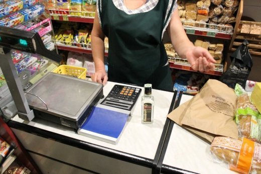 Чому влада міста не бореться із продажем нічного алкоголю?