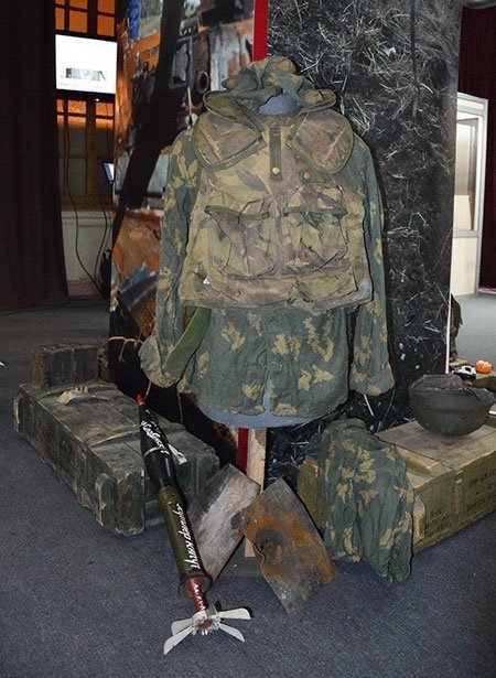 У столиці відкрилася виставка речей військових з АТО. ФОТО