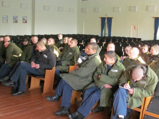 На Волині малолітніх в’язнів  підтримують юристи та психологи 