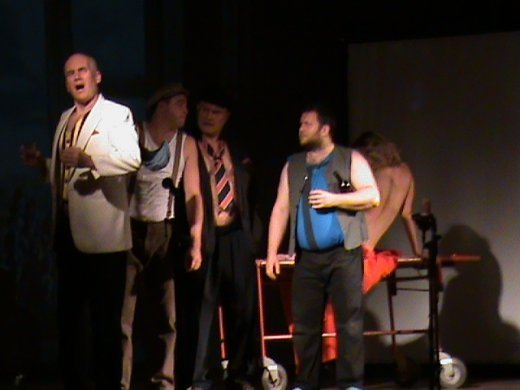 Мистецький мат-обстріл! - вистава Подерв’янського у Луцьку