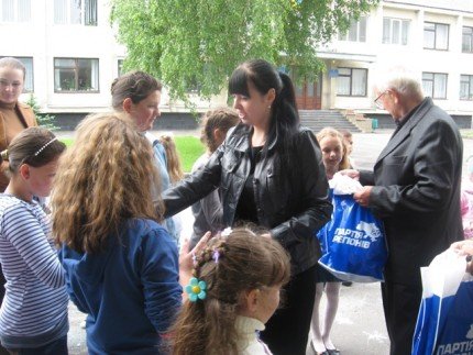 Діти – наше майбутнє і надія нашої країни (Молоді регіони)