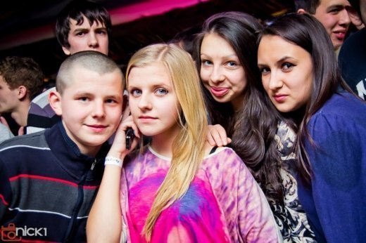 Навіщо батьки відпускають дітей в луцькі клуби?